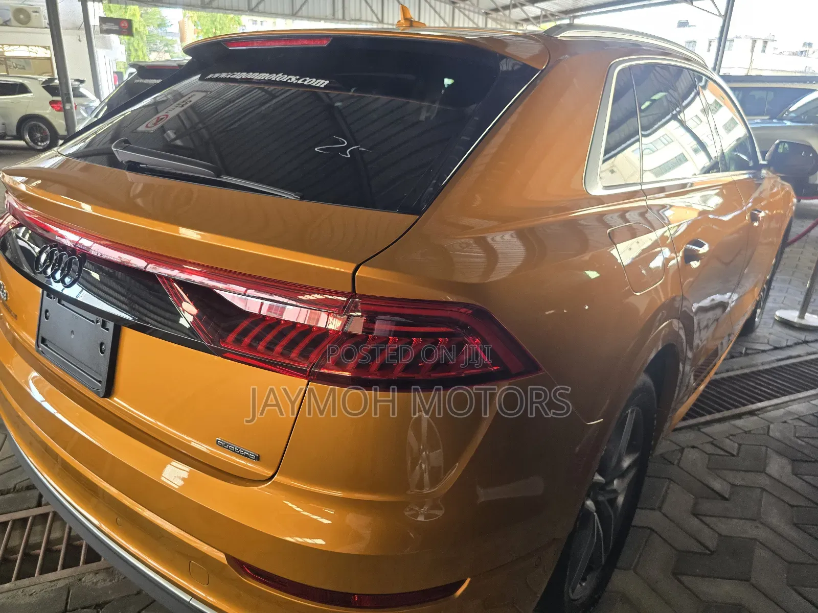 Audi Q8 2021 Yellow