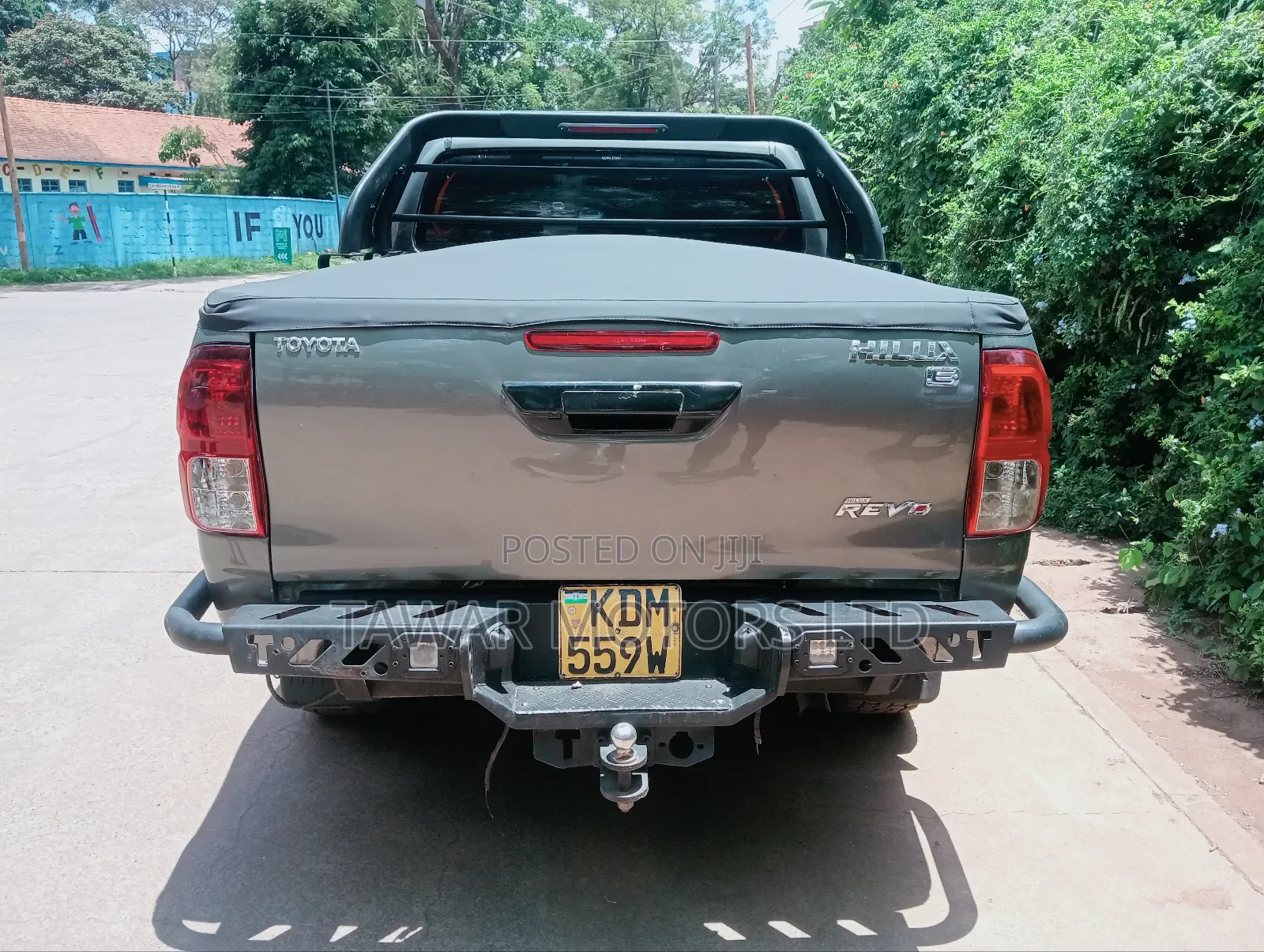 Toyota Hilux 2015 Gray
