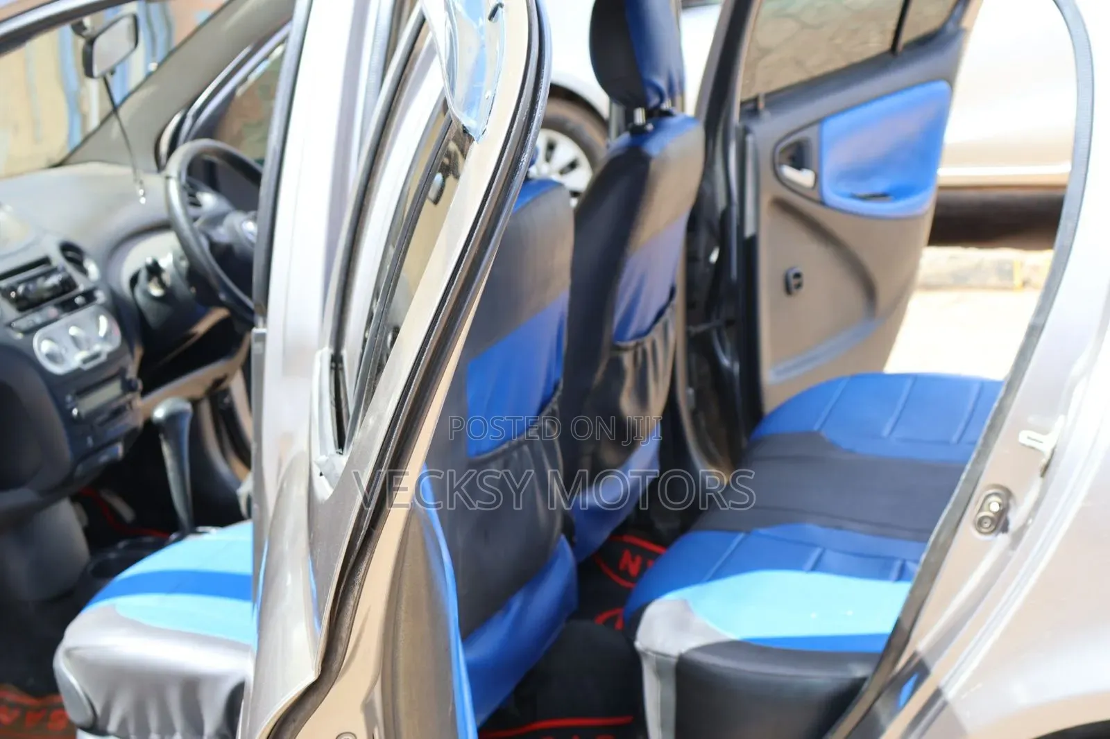 Toyota Vitz 2002 Gray