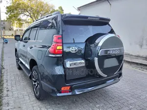 Toyota Land Cruiser Prado 2019