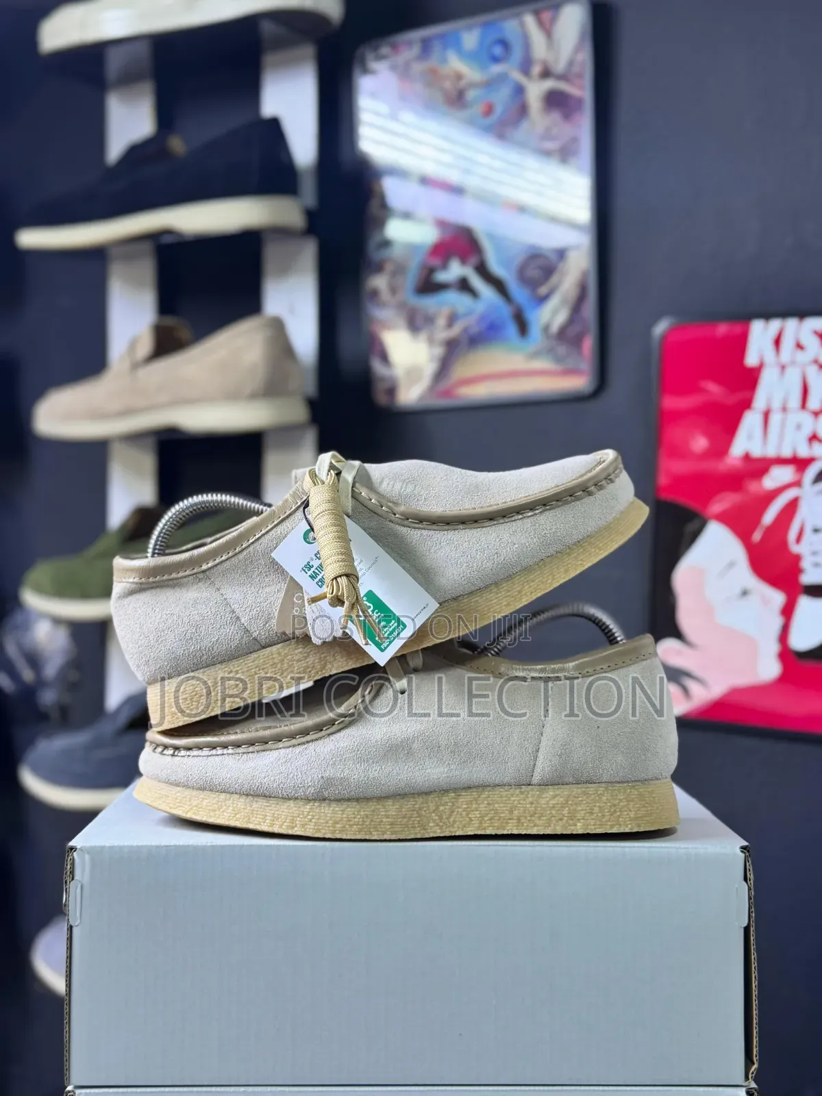 Creeam Clarks Wallabees Low Cut Shoes