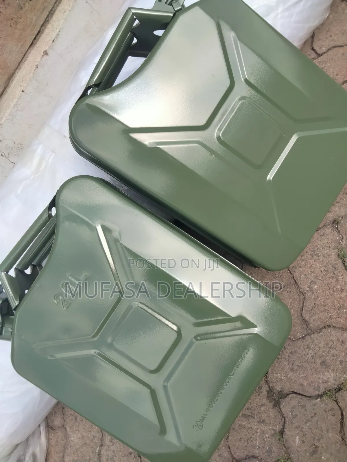 Automotives Fuel Cans