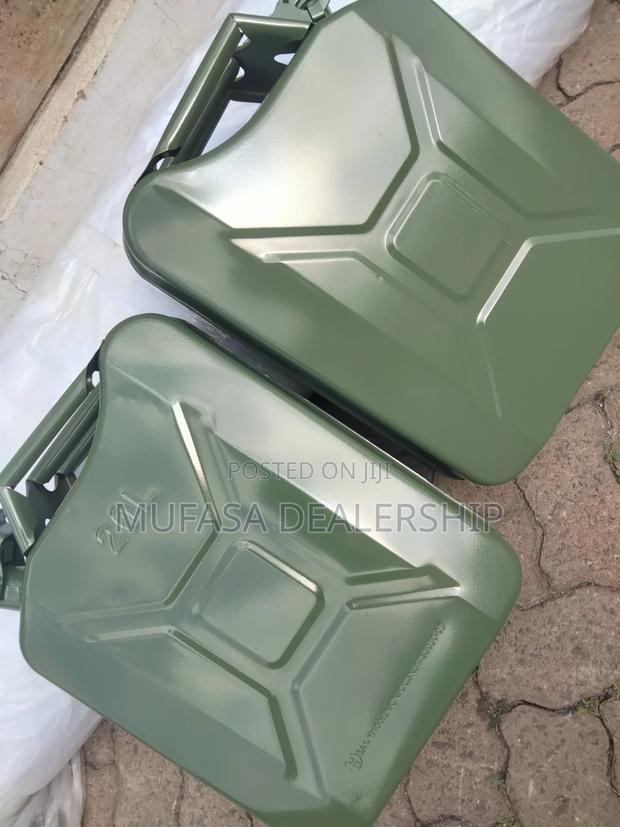 Automotives Fuel Cans