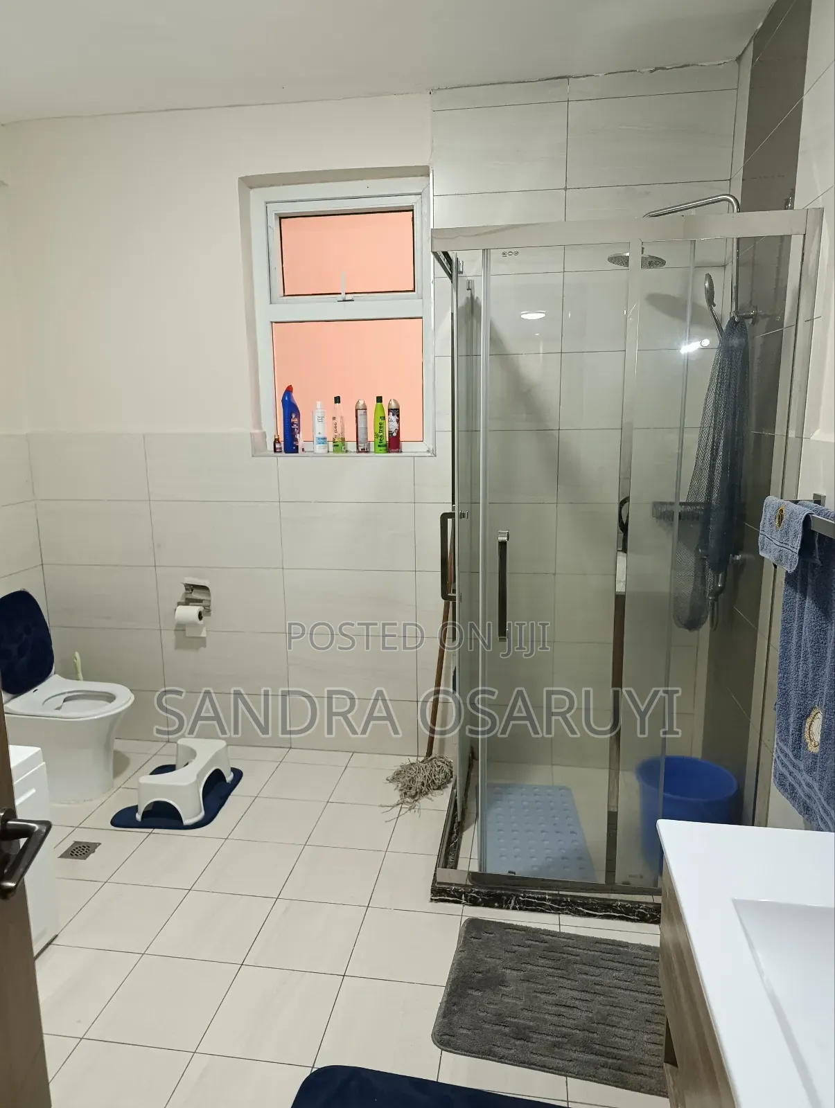 A Spacious 3 and 2 Bedroom Apartments