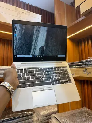Laptop HP EliteBook 845 G7 8GB AMD Ryzen 5 SSD 256GB