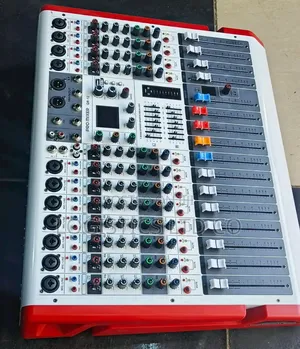 Pro Mixer Qr-12 13 Channels Powered Mixer