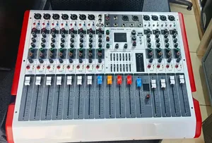 Pro Mixer Qr-12 13 Channels Powered Mixer
