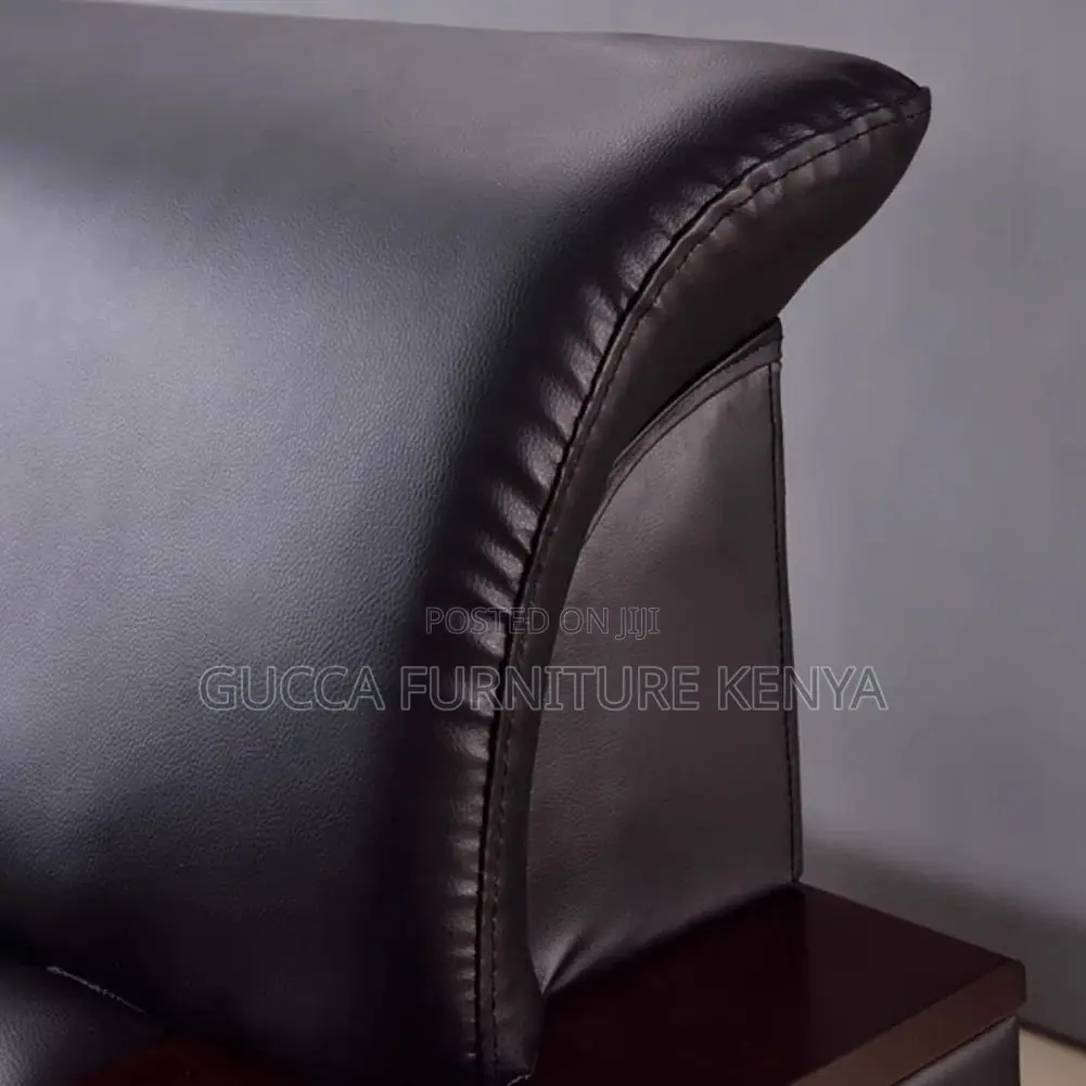 5-Seater Modern Leather Waiting Area Sofa