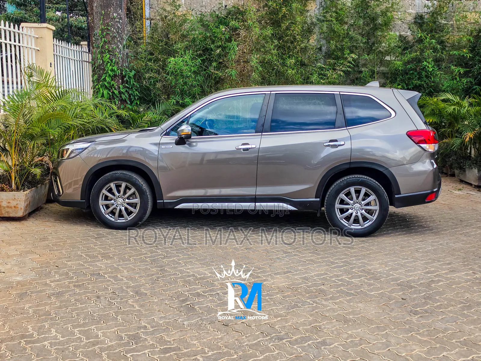 Subaru Forester 2018 Gray