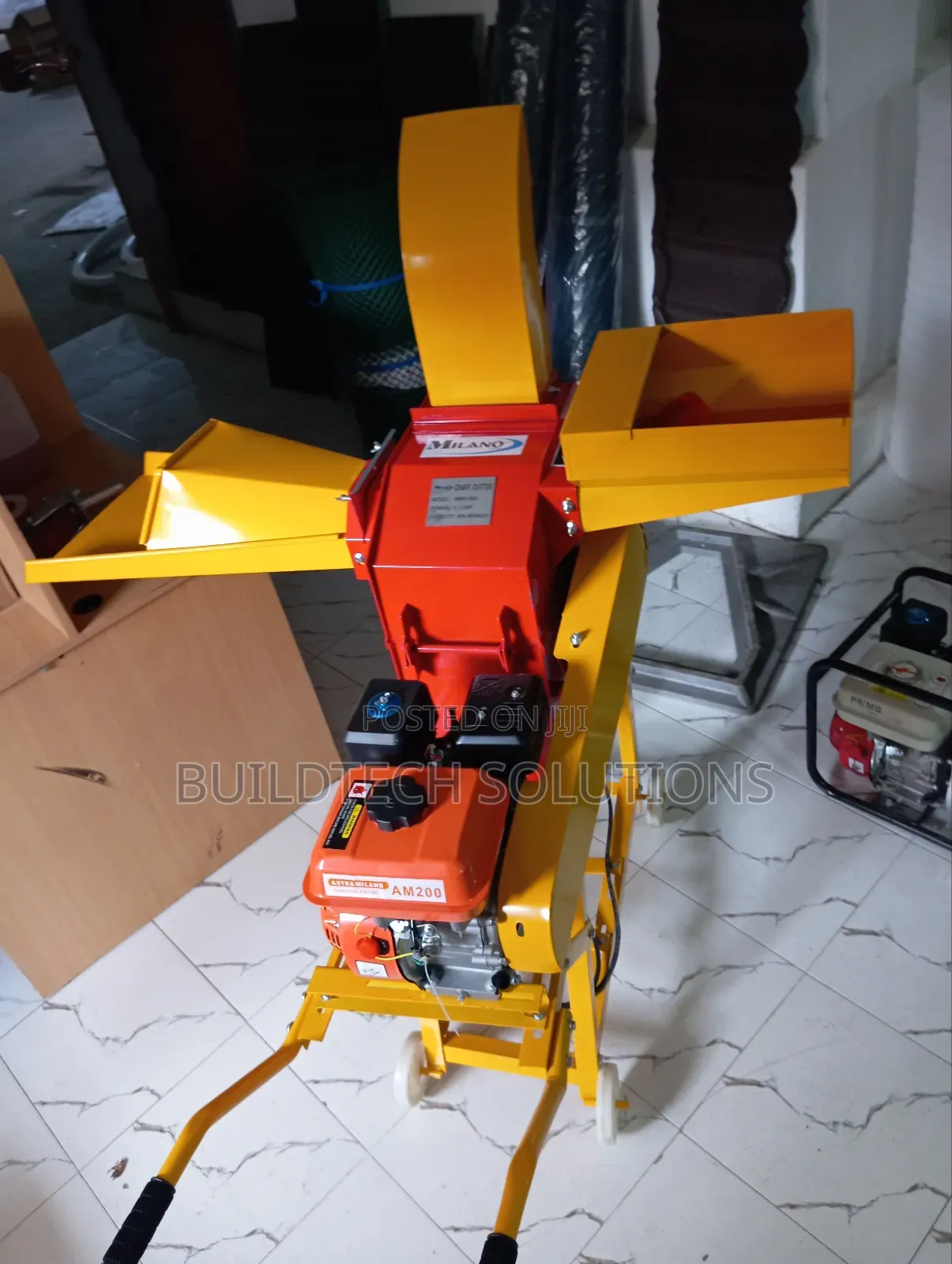 Petrol Feed Chopper Machine Available