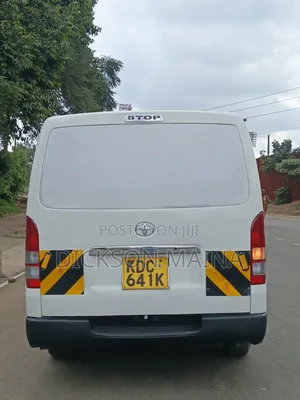 Toyota HiAce 2014 White