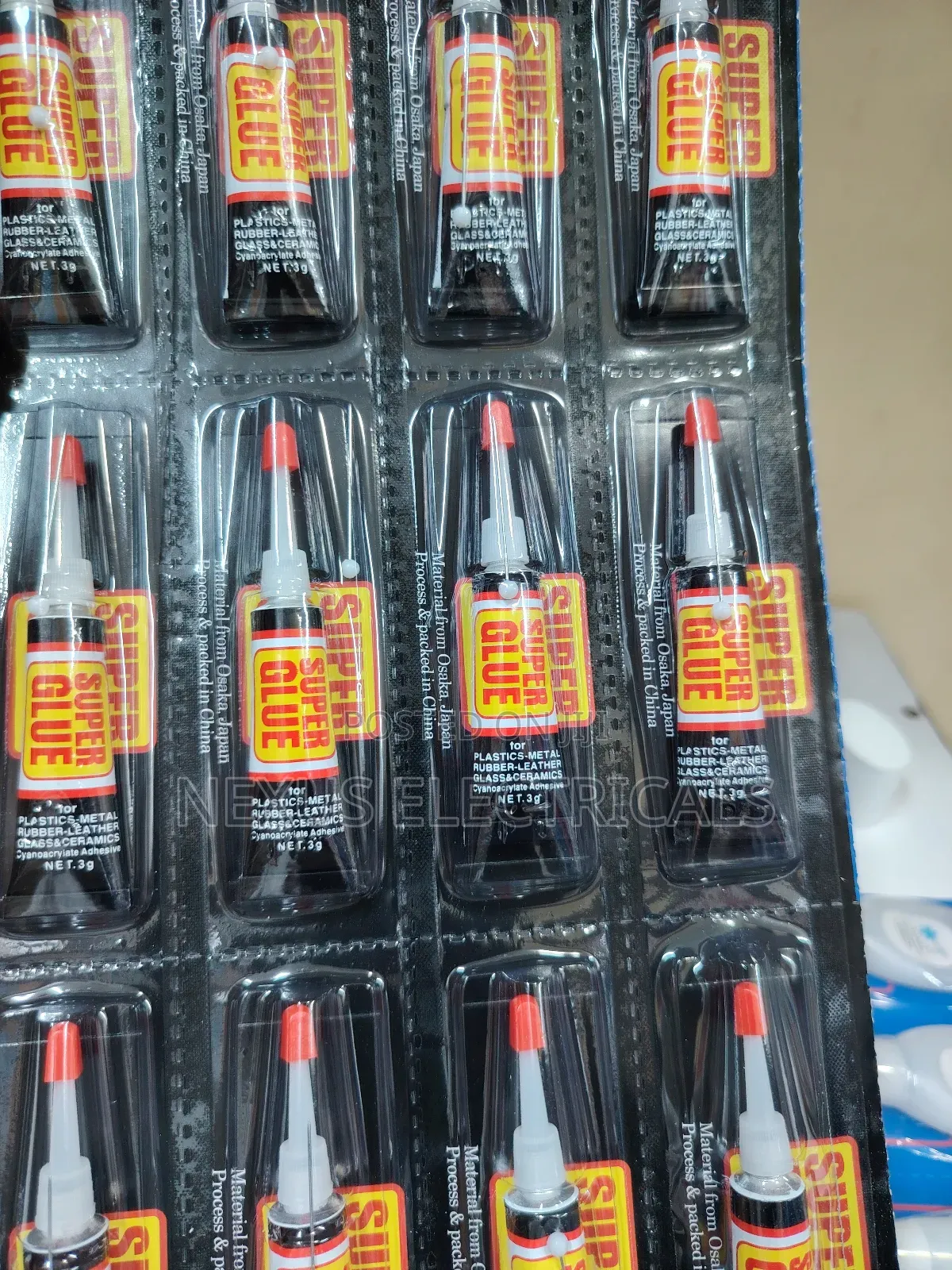 Super Glue Black