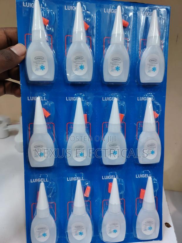 Super Glue Luigell