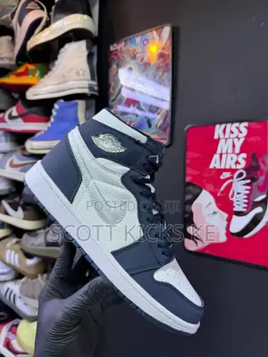 Nike Air Jordan 1 High ‘Midnight Navy’