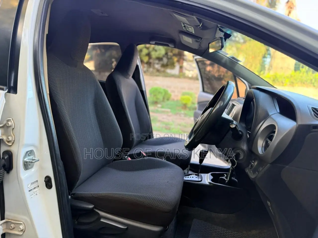 Toyota Vitz 2016 White