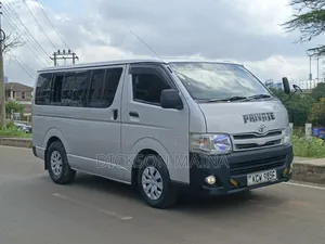 Toyota HiAce 2012 Silver