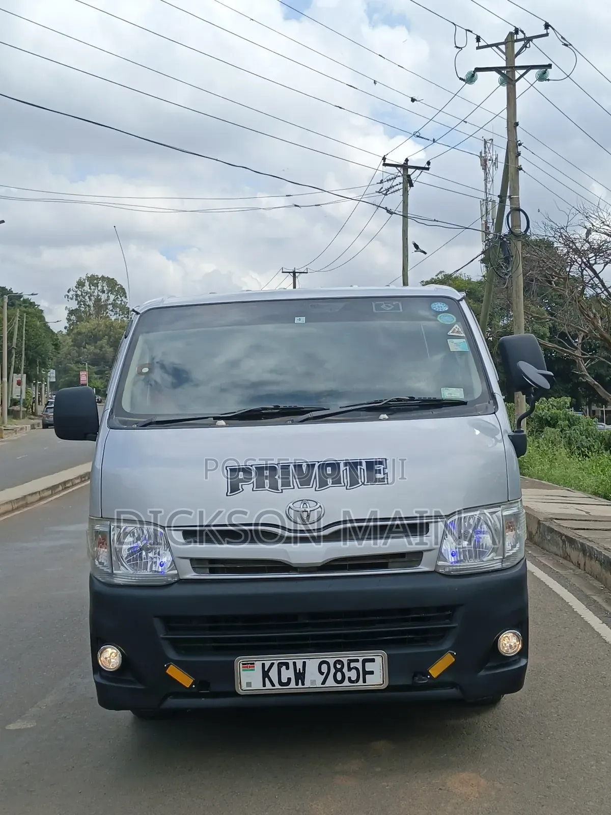 Toyota HiAce 2012 Silver