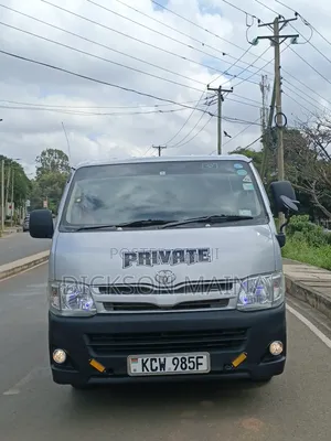 Toyota HiAce 2012 Silver