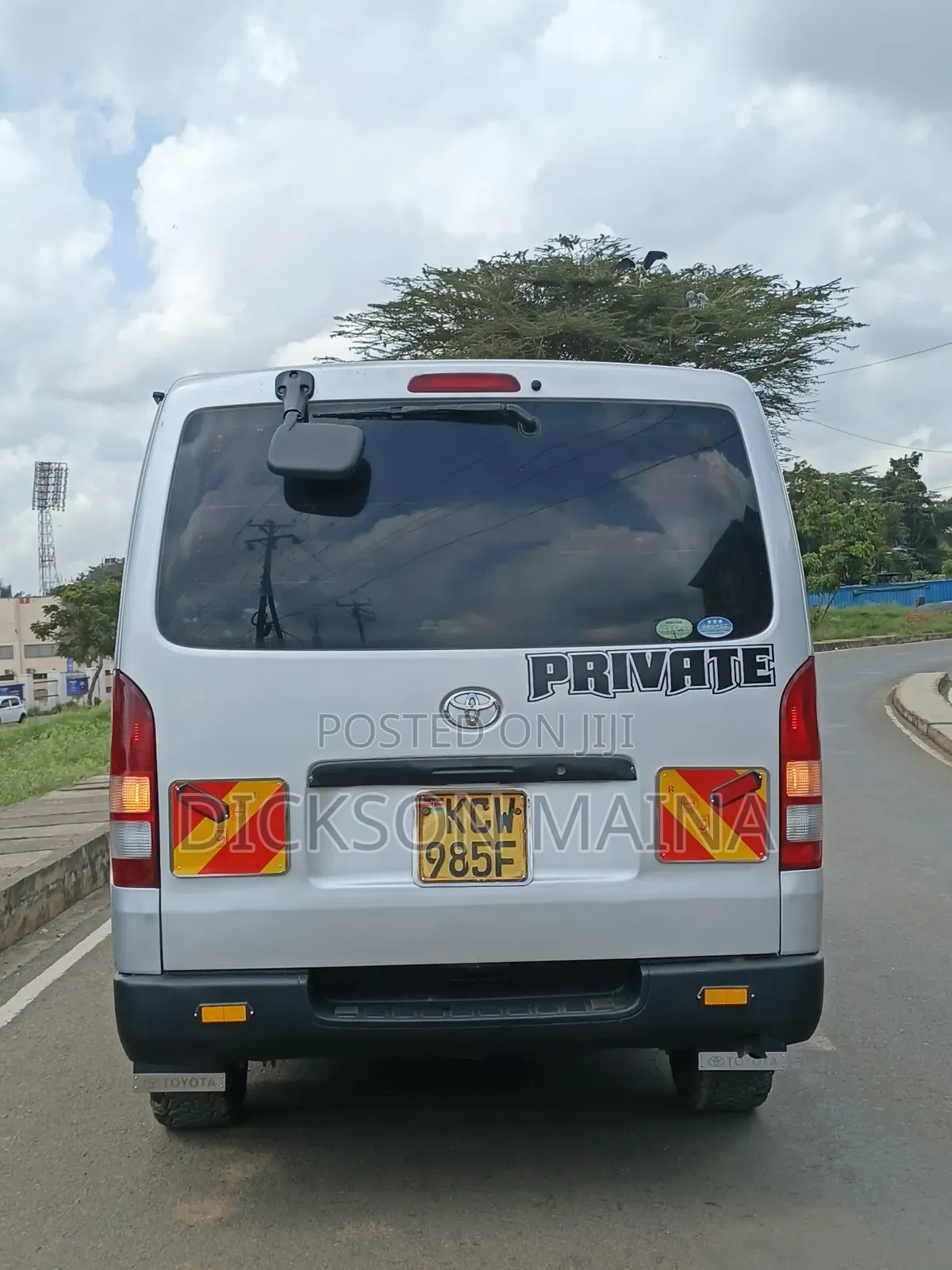 Toyota HiAce 2012 Silver