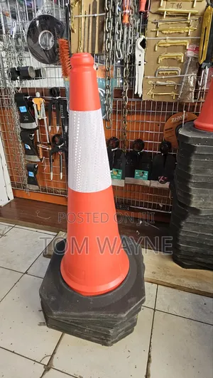 Traffic Cones, Safety Cones 75cm Height, Broad Based