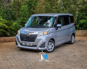 Toyota Roomy 2018 Silver