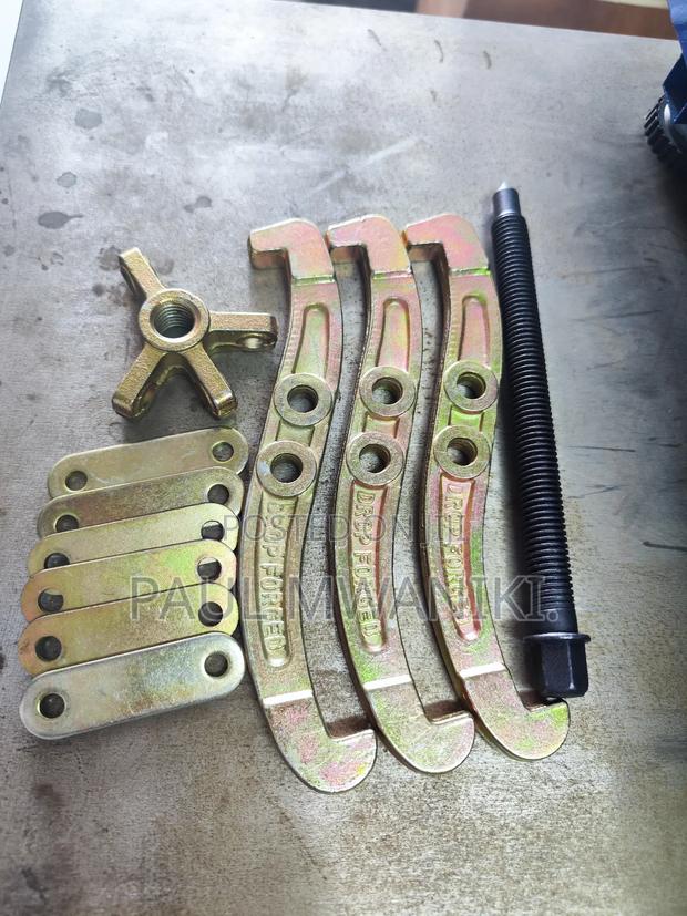 3-Jaw Gear
Puller Available - thumbnail 3