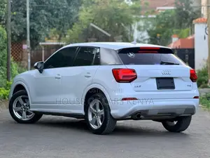 Audi Q2 2018 Black