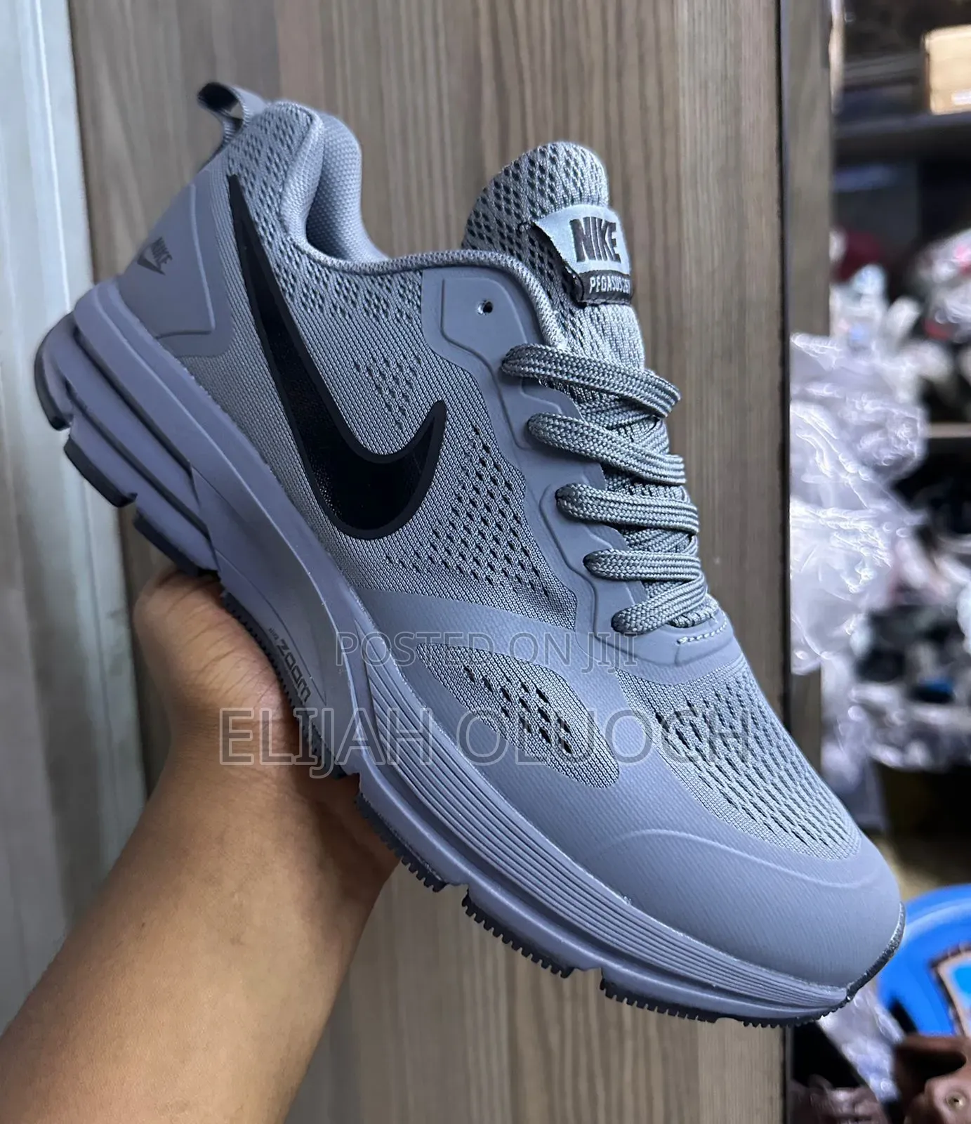 Zoom Trainr Running Shoes