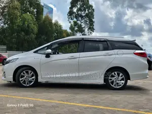 Honda Shuttle 1.5 G 2WD 2019 White