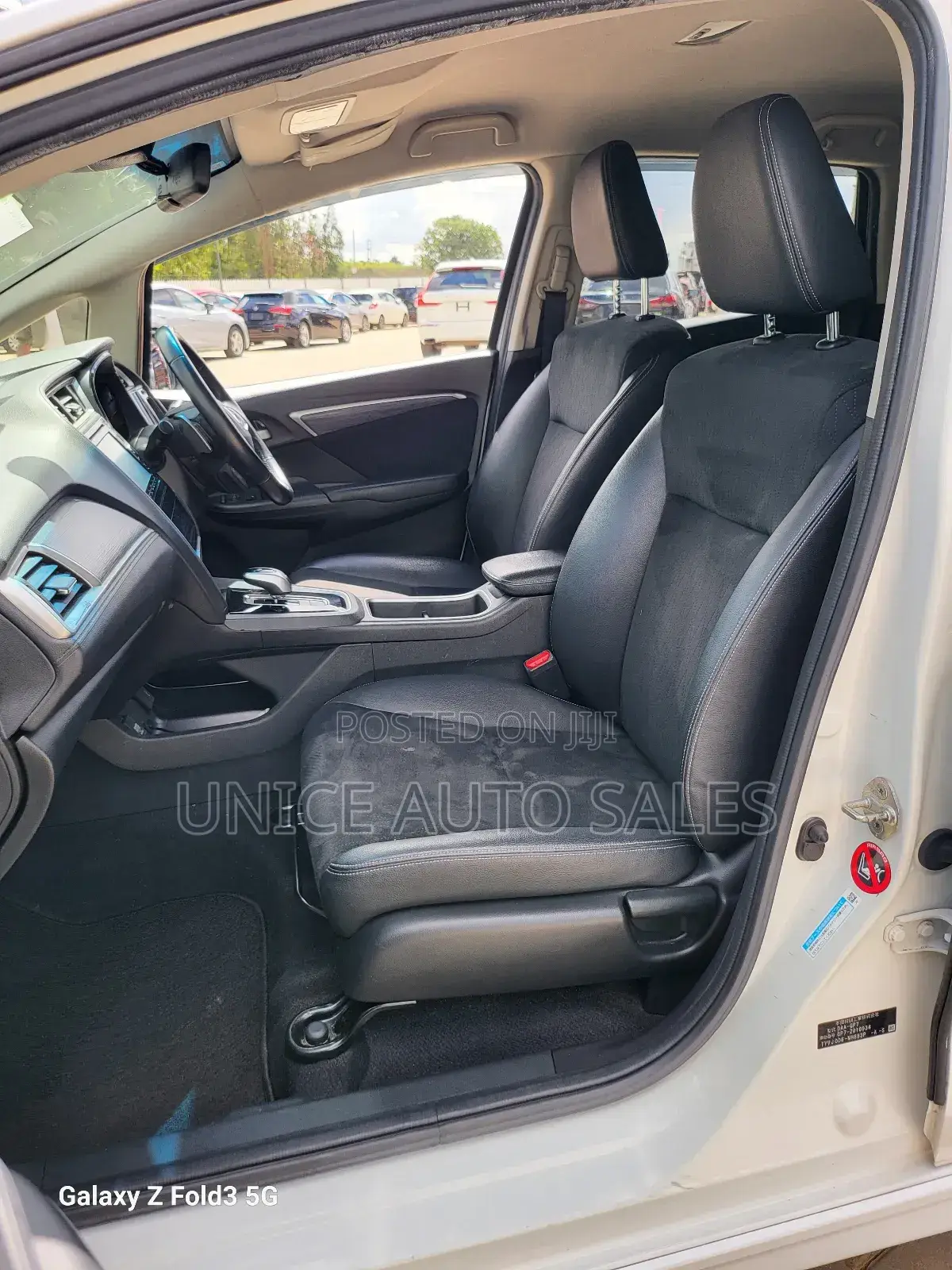 Honda Shuttle 1.5 G 2WD 2019 White