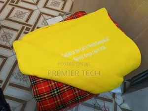 Maasai Bshuka Fleece Blanket