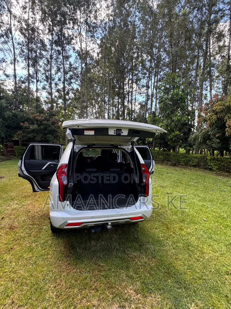Mitsubishi Pajero Sport 2022 White