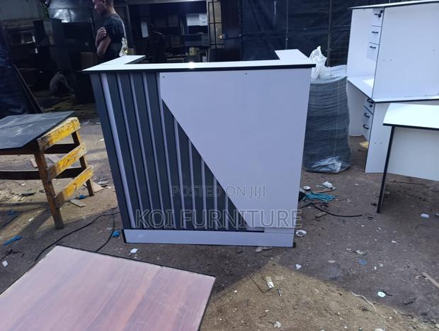 Office Desk : 1.4m Custom-Made White Gray Modern Reception Desk - thumbnail 3