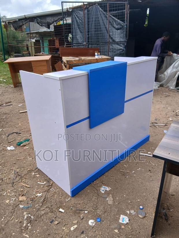 Desk : 1.6m Modern Reception Desk Featuring White Blue Color Scheme - thumbnail 4