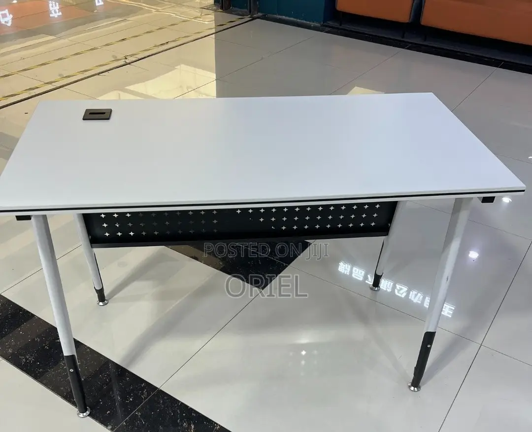 Office Desk : Minimalistic 1200mm Office Desk