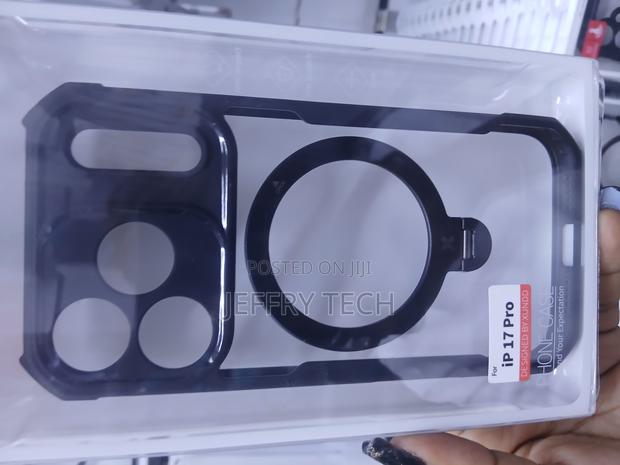 Xundd Beatle Series Magnetic Stand Shockproof Case for iPhone 17 Pro
