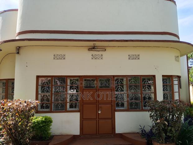 4bdrm Bungalow in Cairo Court, Market Milimani for rent