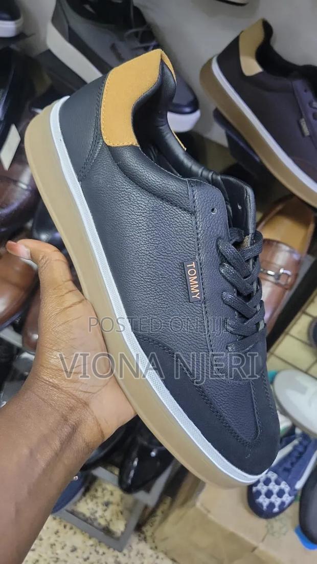 Tommy Hilfiger - thumbnail 2