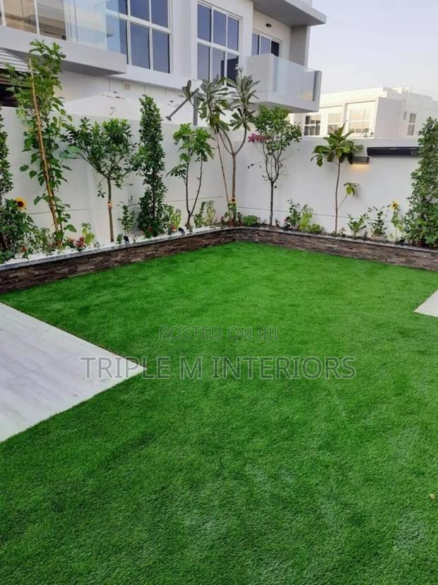Courtyard Synthetic Turf Cover | Fresh Open-Air Flooring Look