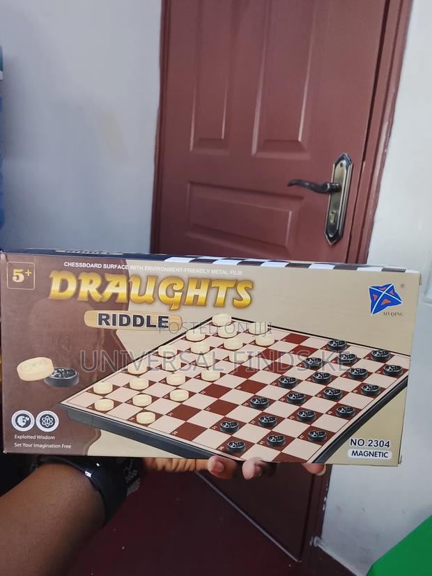 Foldable and Portable Draught