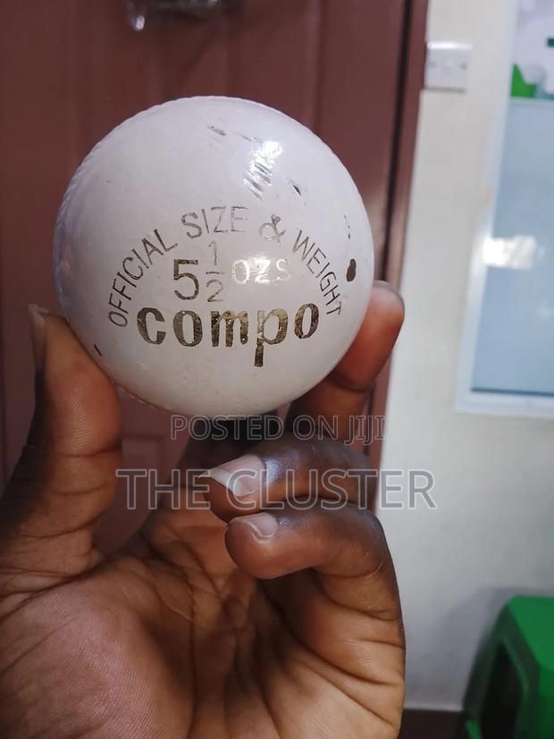 Official Size Weight Cricket Balls