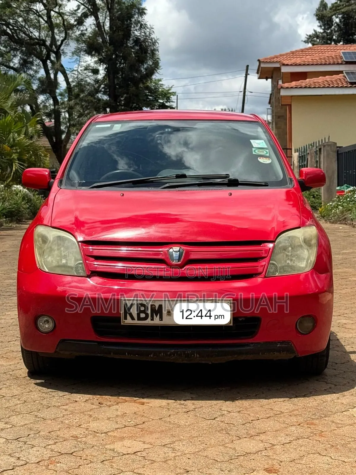 Toyota IST 2003 Red