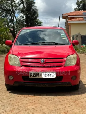 Toyota IST 2003 Red