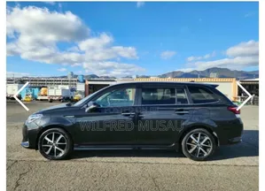 Toyota Corolla Fielder 1.5 Hybrid FWD 2019 Black