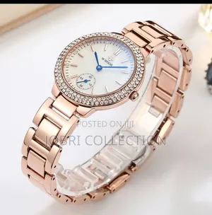 Wwoor White Face Ladies Wrist Watch