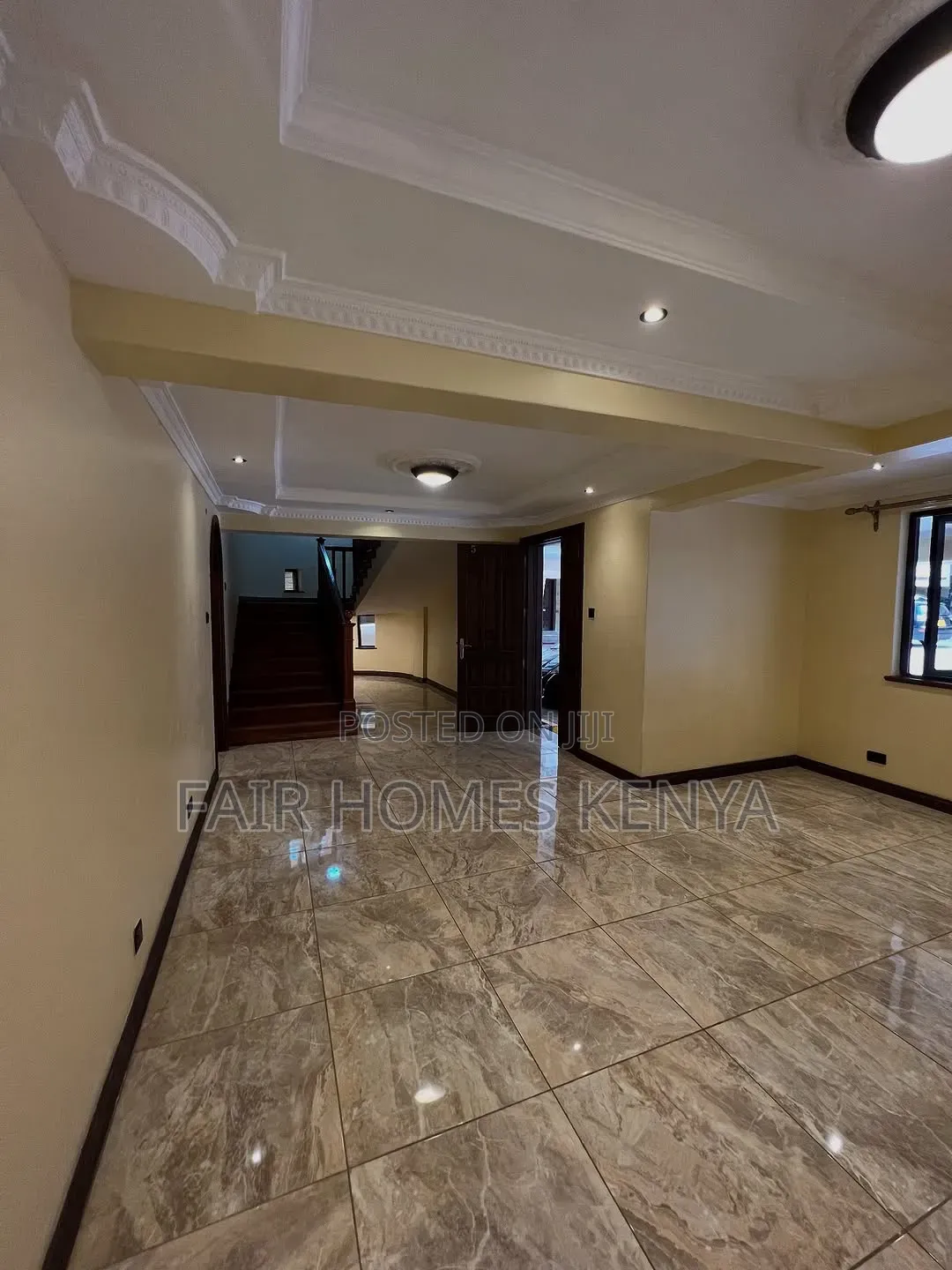 5bdrm Townhouse / Terrace in Muthangari Drive for rent