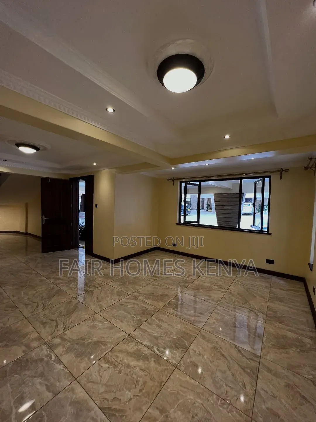 5bdrm Townhouse / Terrace in Muthangari Drive for rent