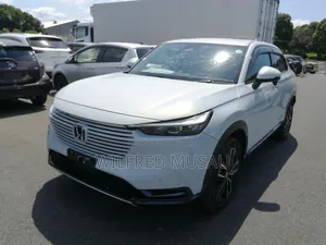 Honda Vezel 2022 White