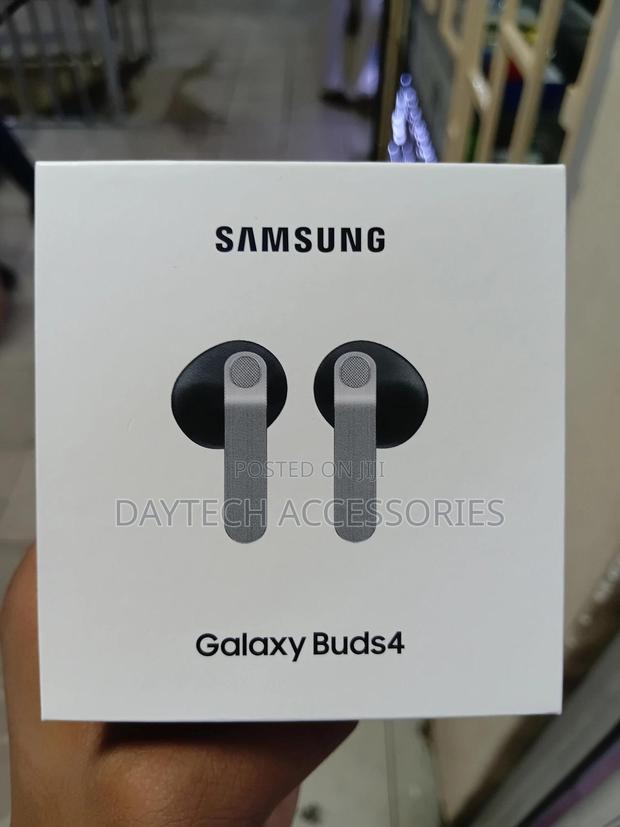Samsung Galaxy Buds4 Wireless Earbuds - Black - thumbnail 4