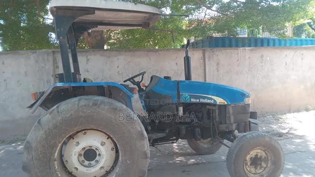 Tractor New Holland - thumbnail 10